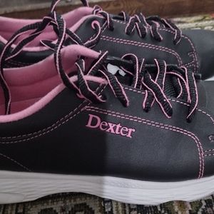 Woman's bowling shoes